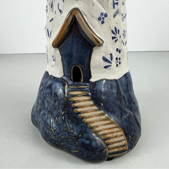 Ceramic Lighthouse - Picture 6 of 11